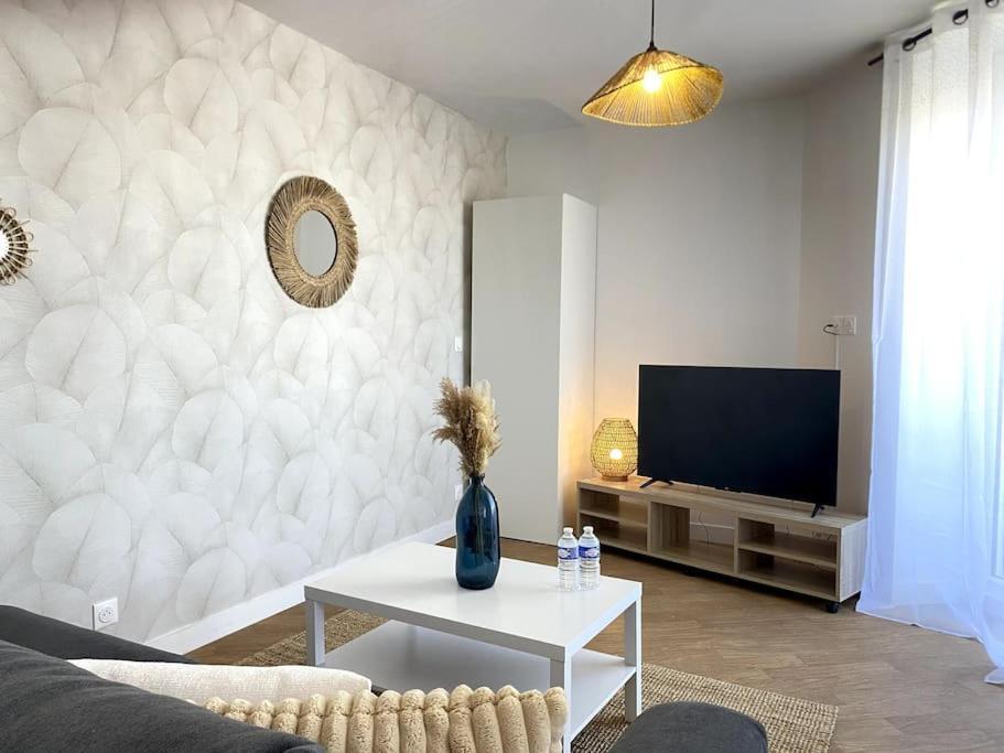 Le Brennou- Proche Centre- Neuf-climatise-tout Equipe Appartement Châteauroux